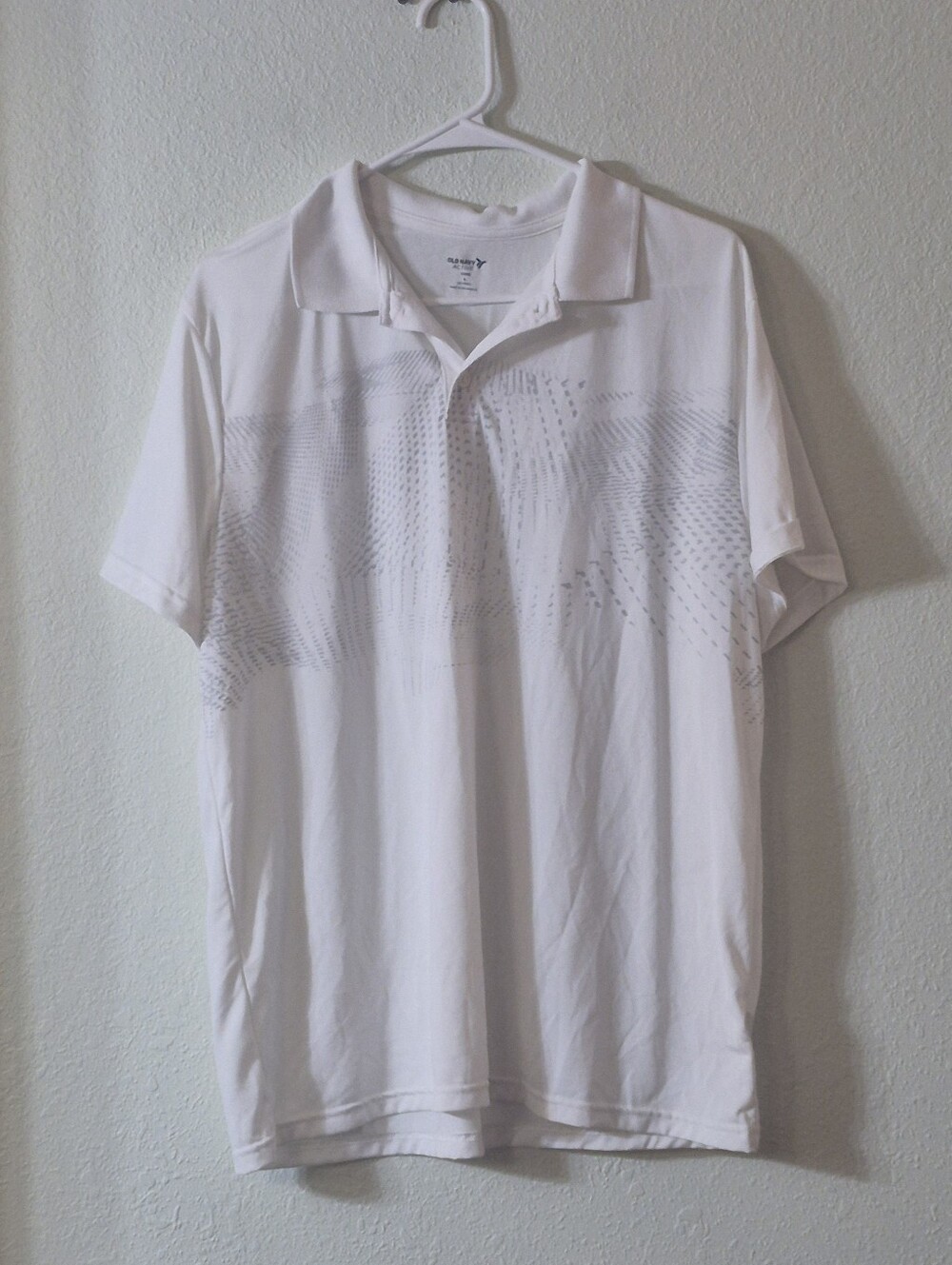 Old Navy White Men's Polo with Subtle Tone Pattern